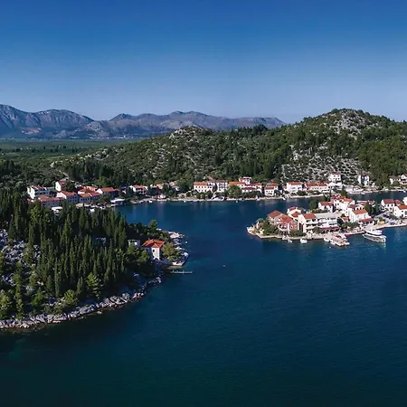 Διαμέρισμα Awesome In With Sauna Metković